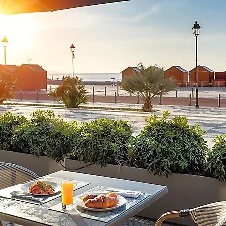Hotel Baia 4*