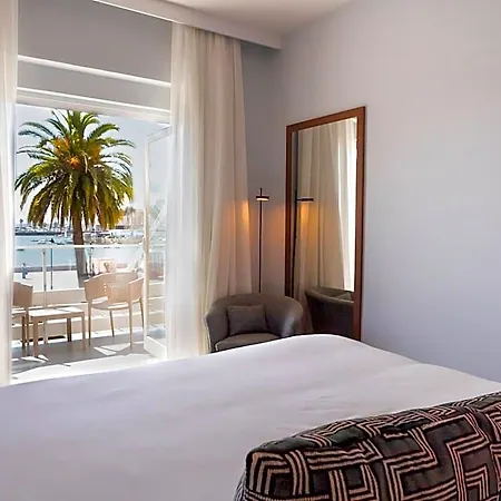 Baia Hotel 4*