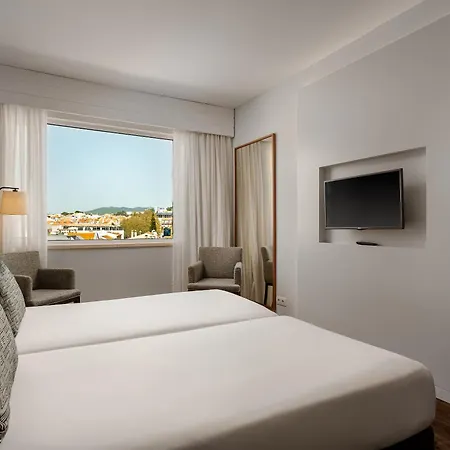 Отель Baia